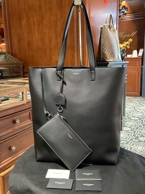 N16 Slightly Used Saint Laurent Bold Black Leather Silver Buckle Vertical Tote
